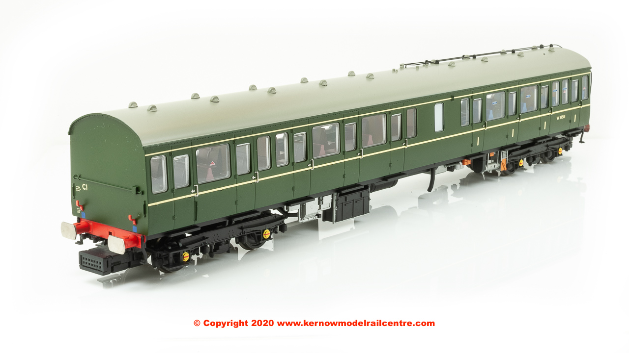 35-500 Bachmann Class 117 3 Car DMU Set in BR Green livery with speed whiskers